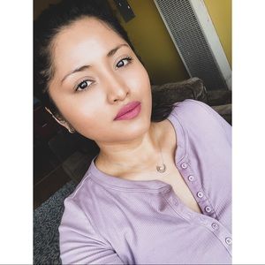 Meet your Posher, Karla